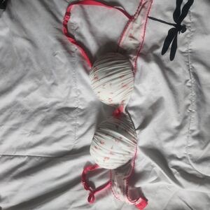 Victoria's Secret Red And White Floral Bra
